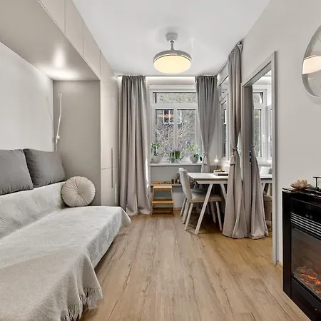 Wellbeing And Vine Apartment