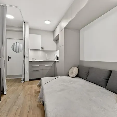 Apartment Wellbeing And Vine Bratislava
